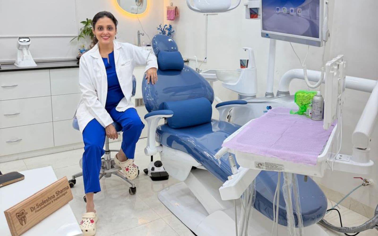 Comfortable treatment room — clinic photo